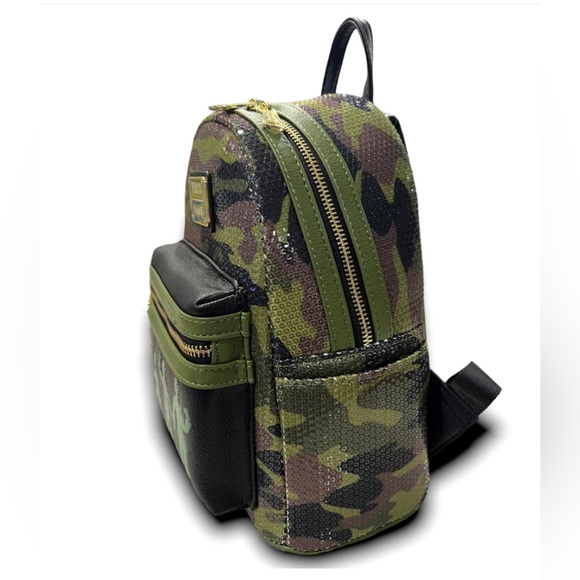 24HR DROP ⬇️ Toy Story soldiers Loungefly exclusive backpack - Picture 2 of 4